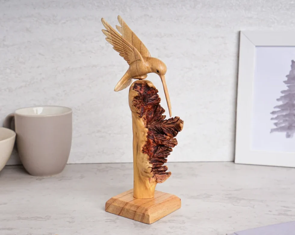 Hummingbird flight, flying bird art, rustic figurine (1)